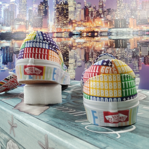 Vans Pride Classic Slip on - Picture 9 of 15